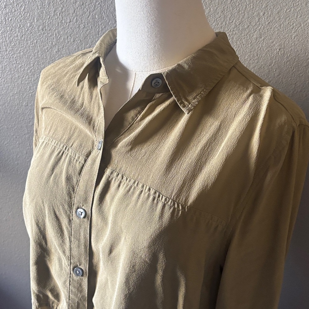 Spanx Olive Green Button Front Blouse Medium Stre… - image 5